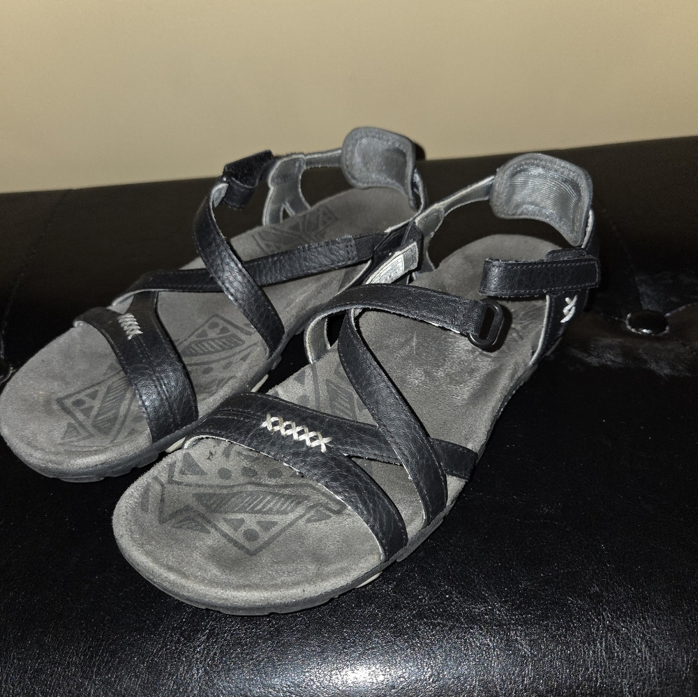 Merrell Sandals